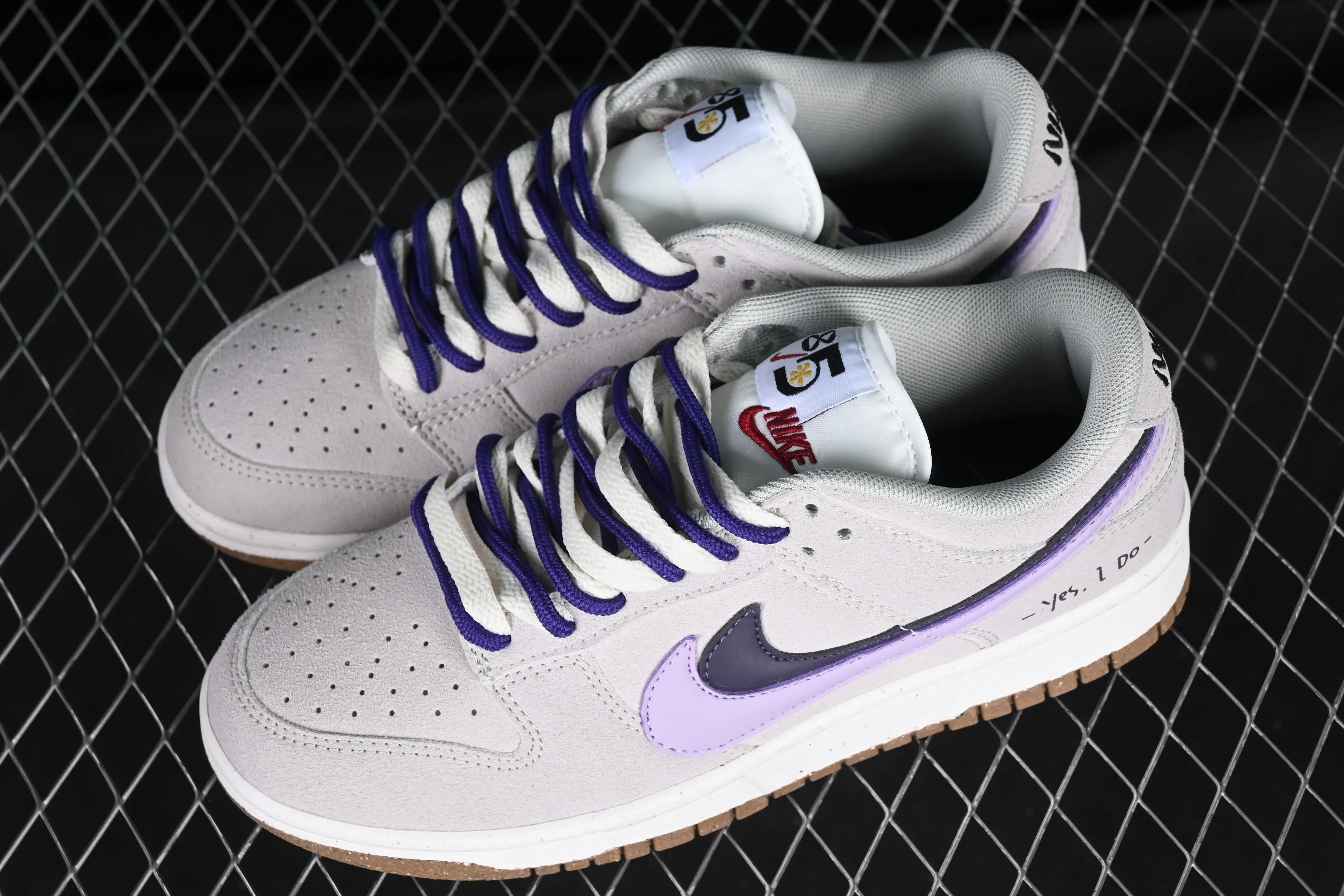 All Categories Nk SB Dunk Series Nk SB Dunk Low Low-top sneakers Cost-effective version Nk SB Dunk Low "85" double hook SB low-top sports and leisure sneakers DO9457-103